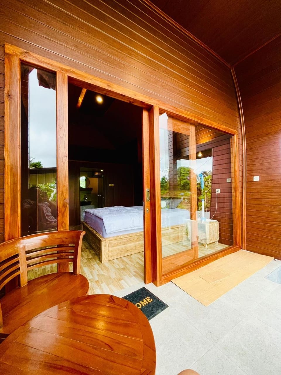 Patio, Bed, Balcony/Terrace, Balcony/Terrace, Photo of the whole room, Seating area