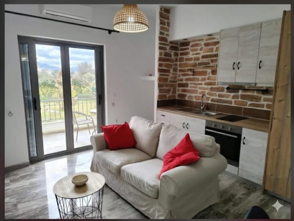 Olea Heaven Aliveri House in Euboea