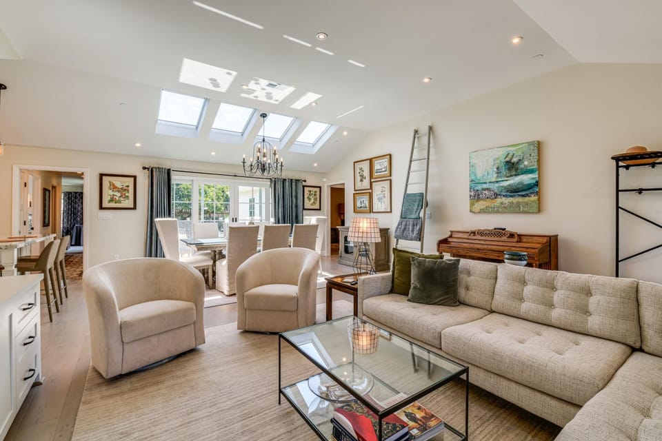 Walkable Mill Valley Gem: Private Patio + Yard House in Mill Valley