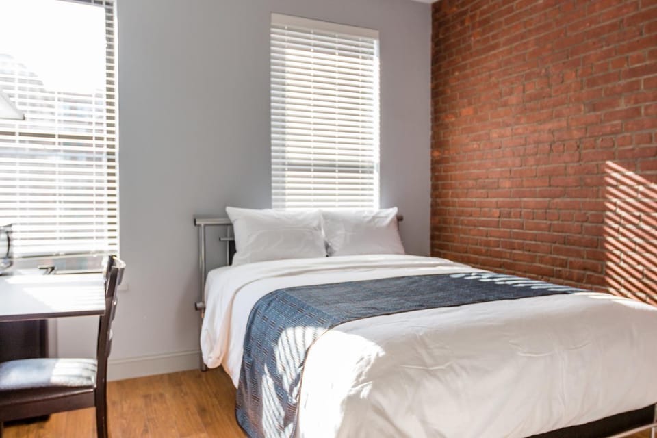 Day, Photo of the whole room