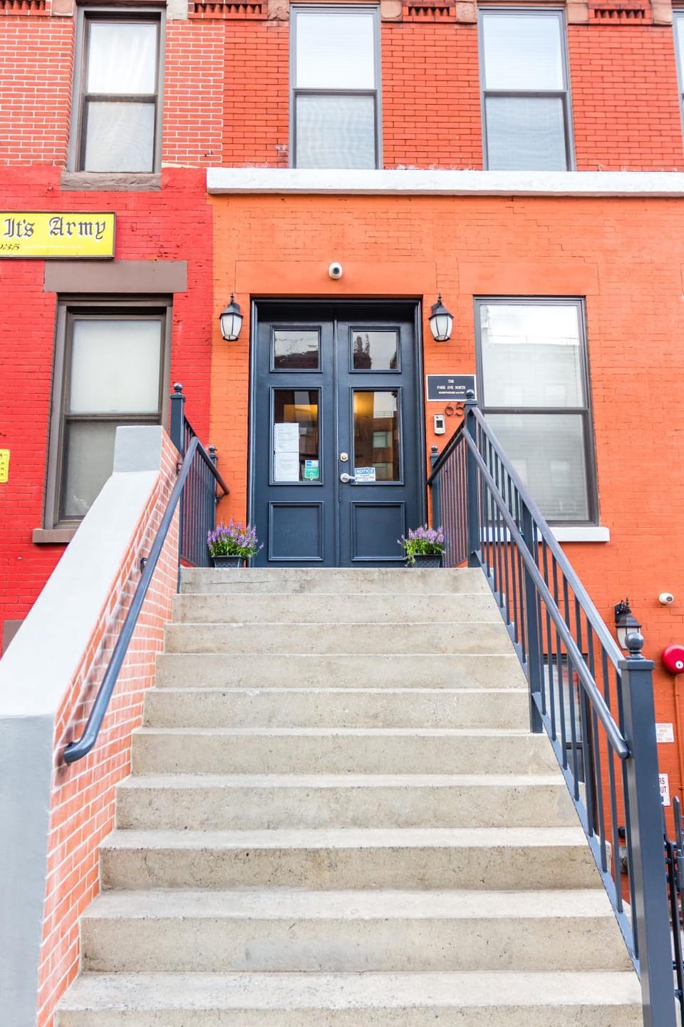 Property building, Facade/entrance