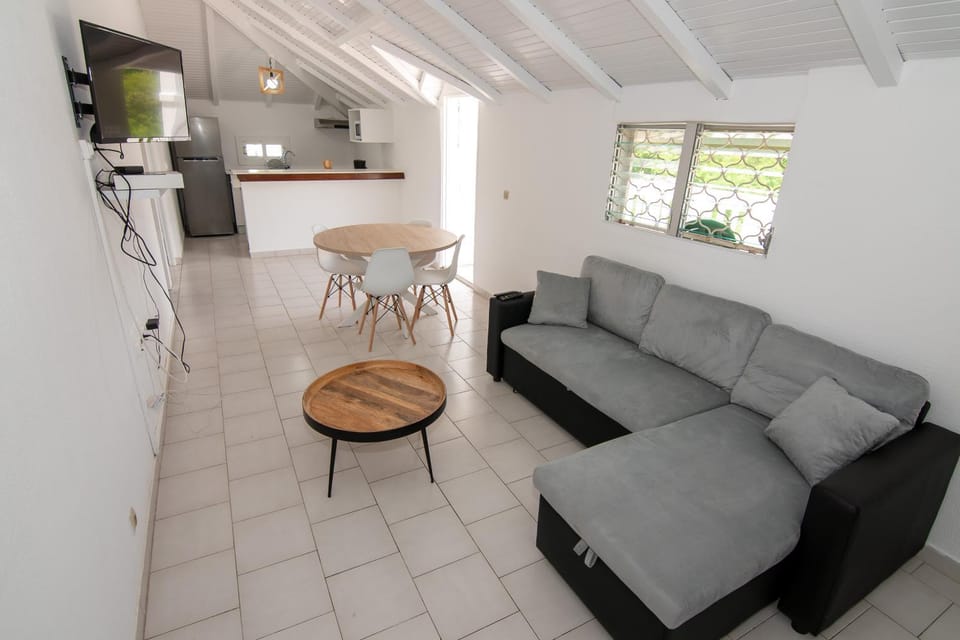 TV and multimedia, Living room, Dining area