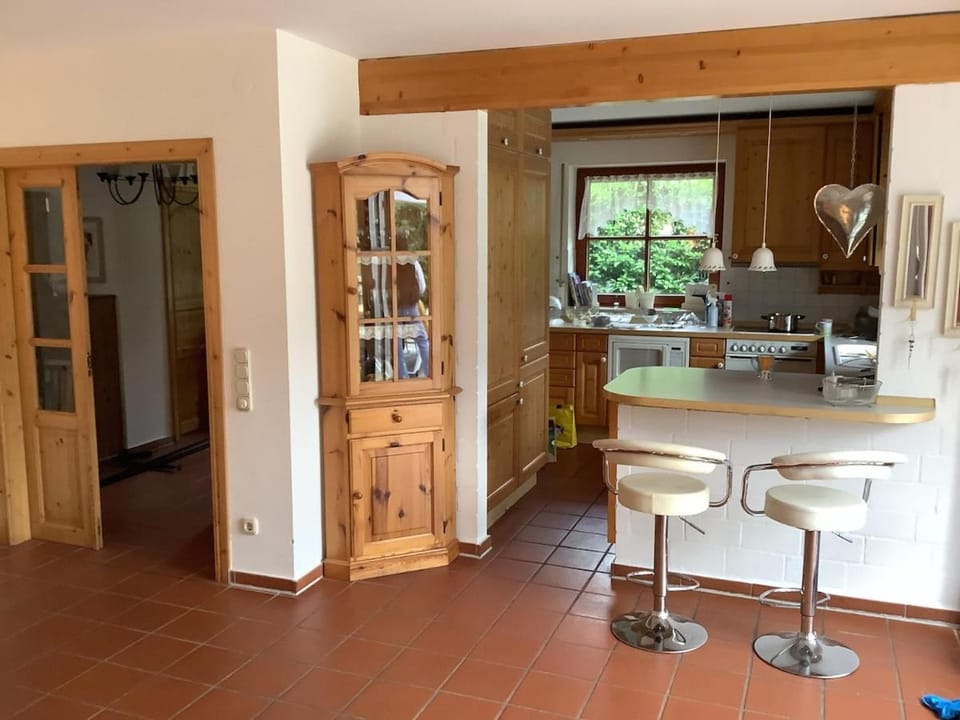 Dining area, kitchen