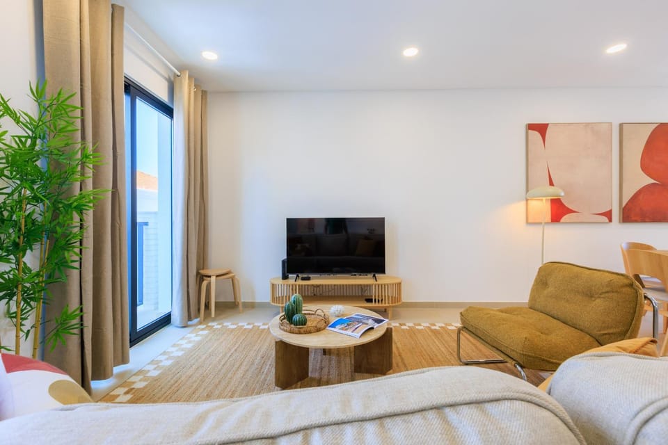 TV and multimedia, Seating area