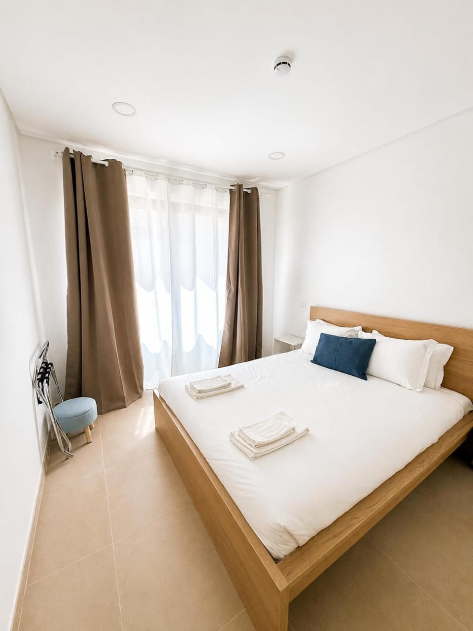 TERRA Blue Brand New 1BR w Private Garage Apartment in Faro