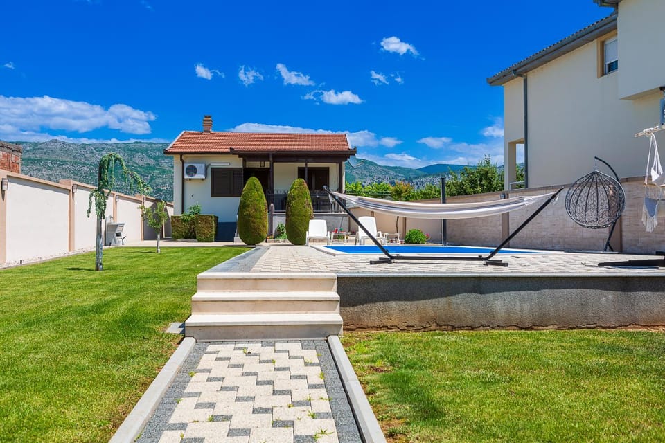 Villa Rose House in Federation of Bosnia and Herzegovina