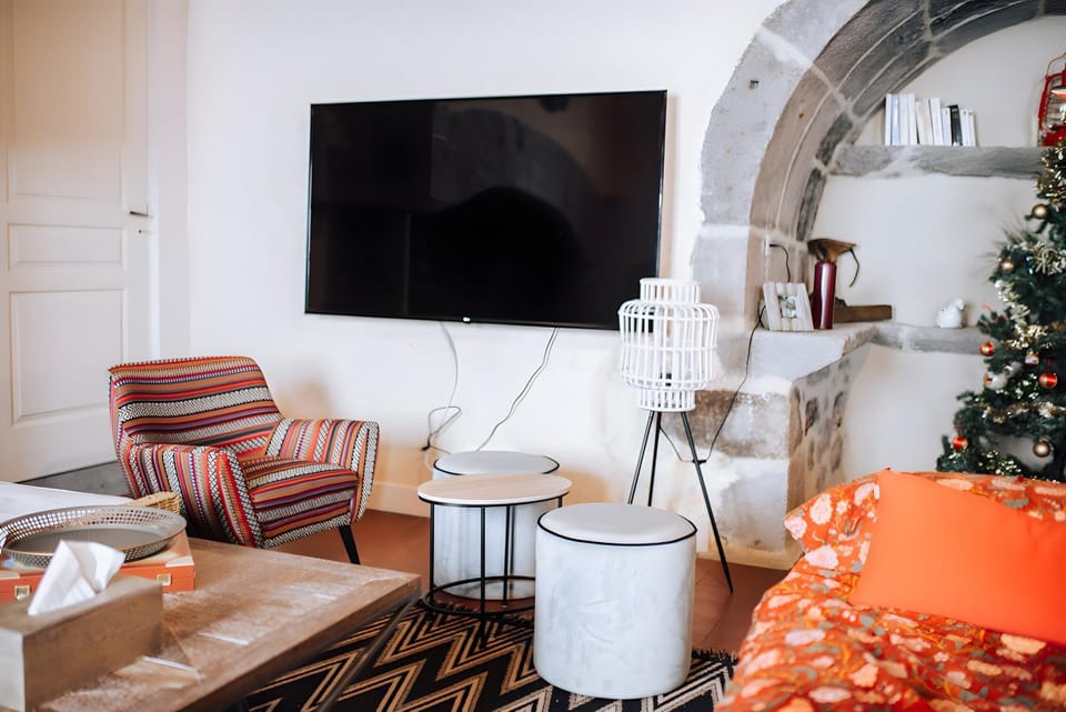 Property building, Living room