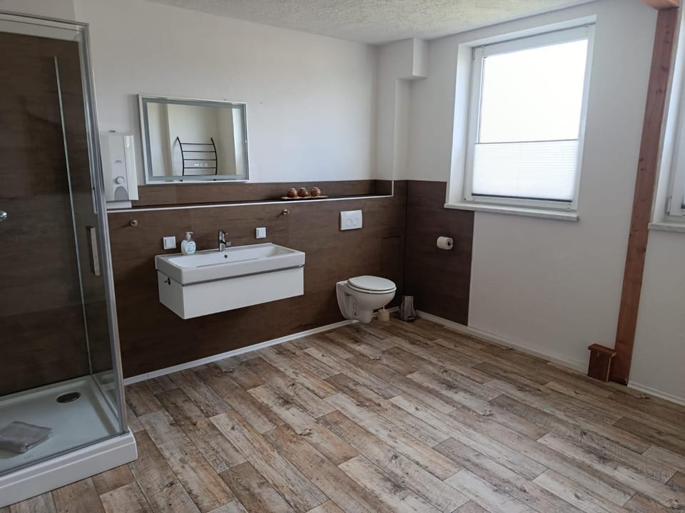 Große Ferienwohnung mit Garten - 10 Minuten von Templin Apartment in Templin
