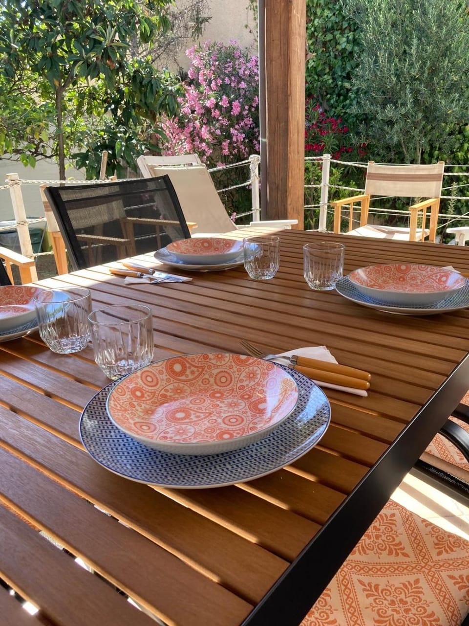 Patio, Dining area