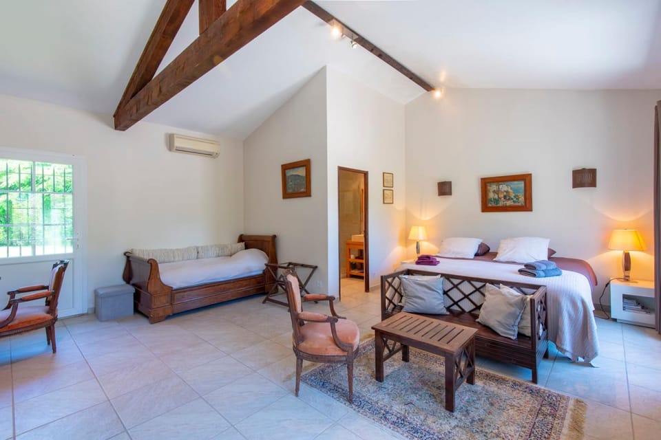 Domaine de Cabannes - Clim - Petfriendly House in Provence-Alpes-Côte d'Azur