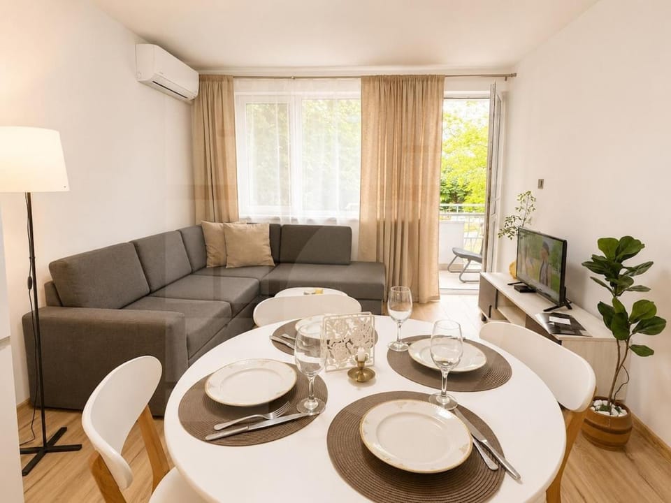 Modern and Peaceful 1BR near Sea Garden Apartment in Varna