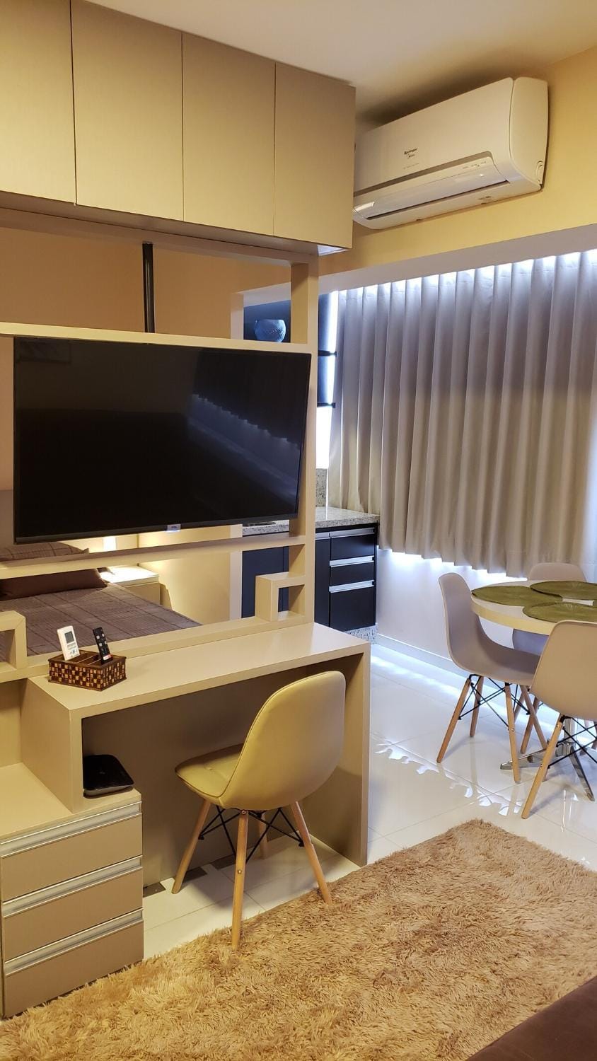 TV and multimedia, Living room, air conditioner
