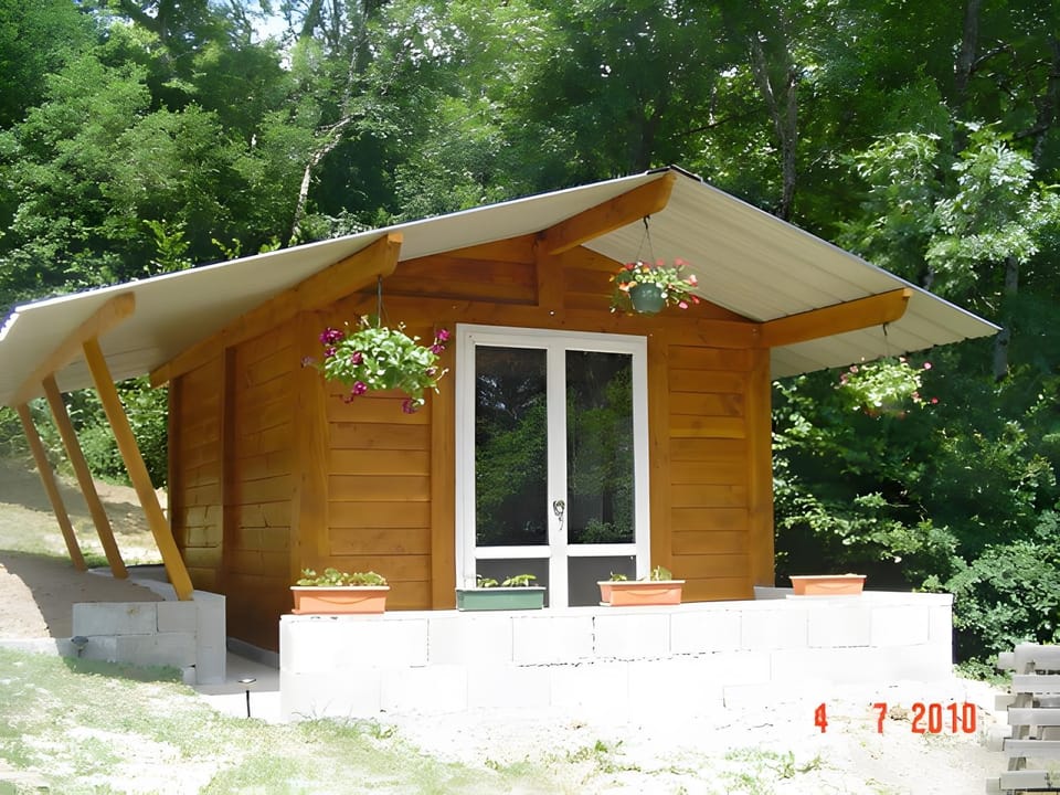 Property building, Living room