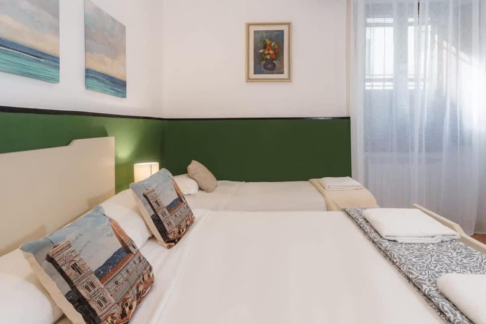 Ground-Floor Retreat Steps from SMN Station House in Florence