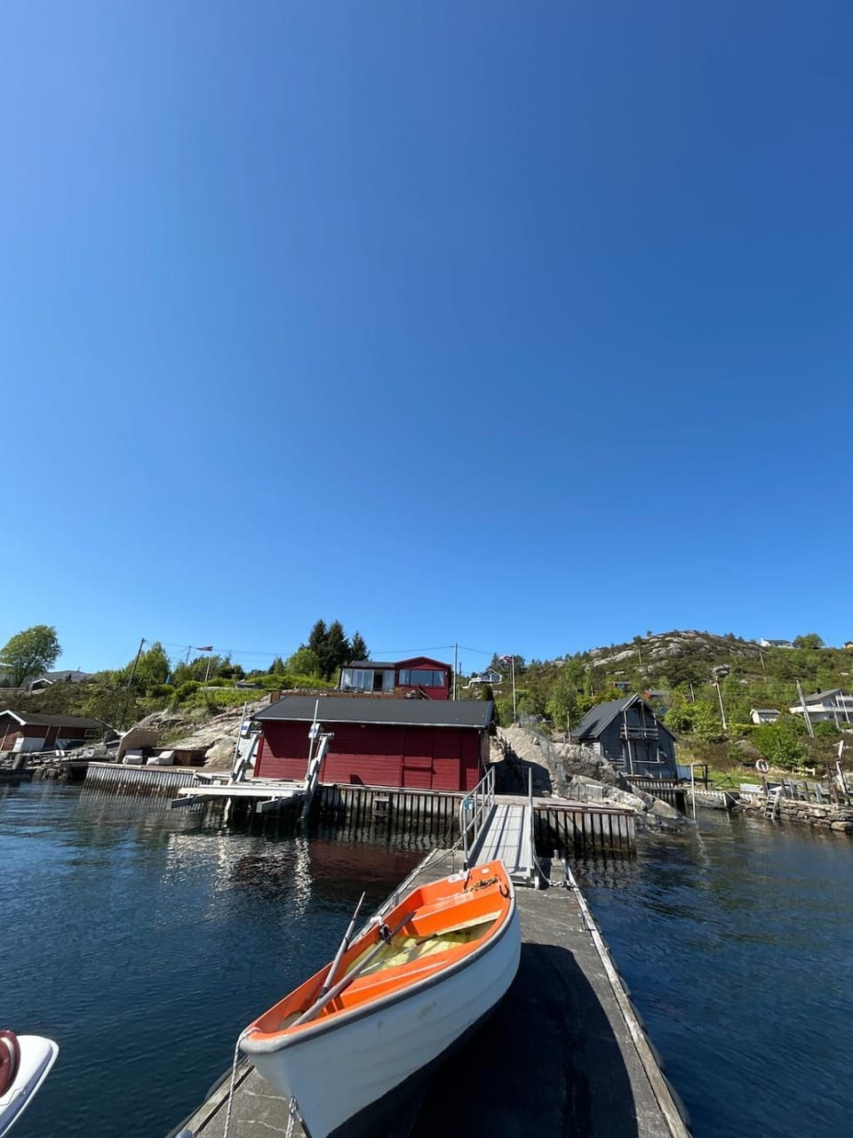 Off Duty - Seaside Cabin on Lille Sotra Cabin in Vestland