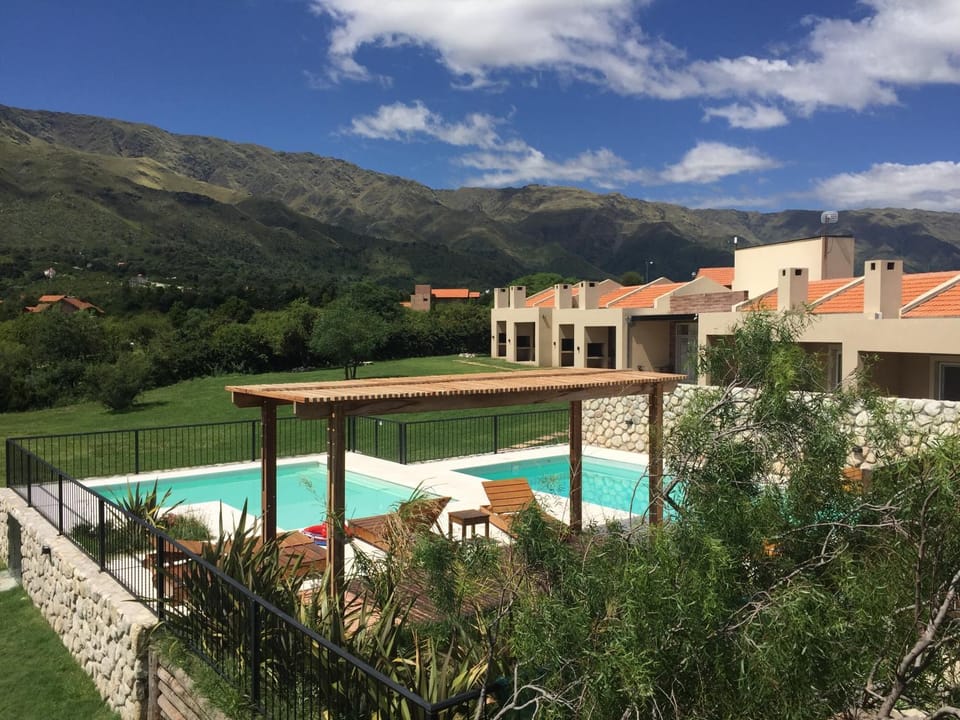 Mountain view, Pool view