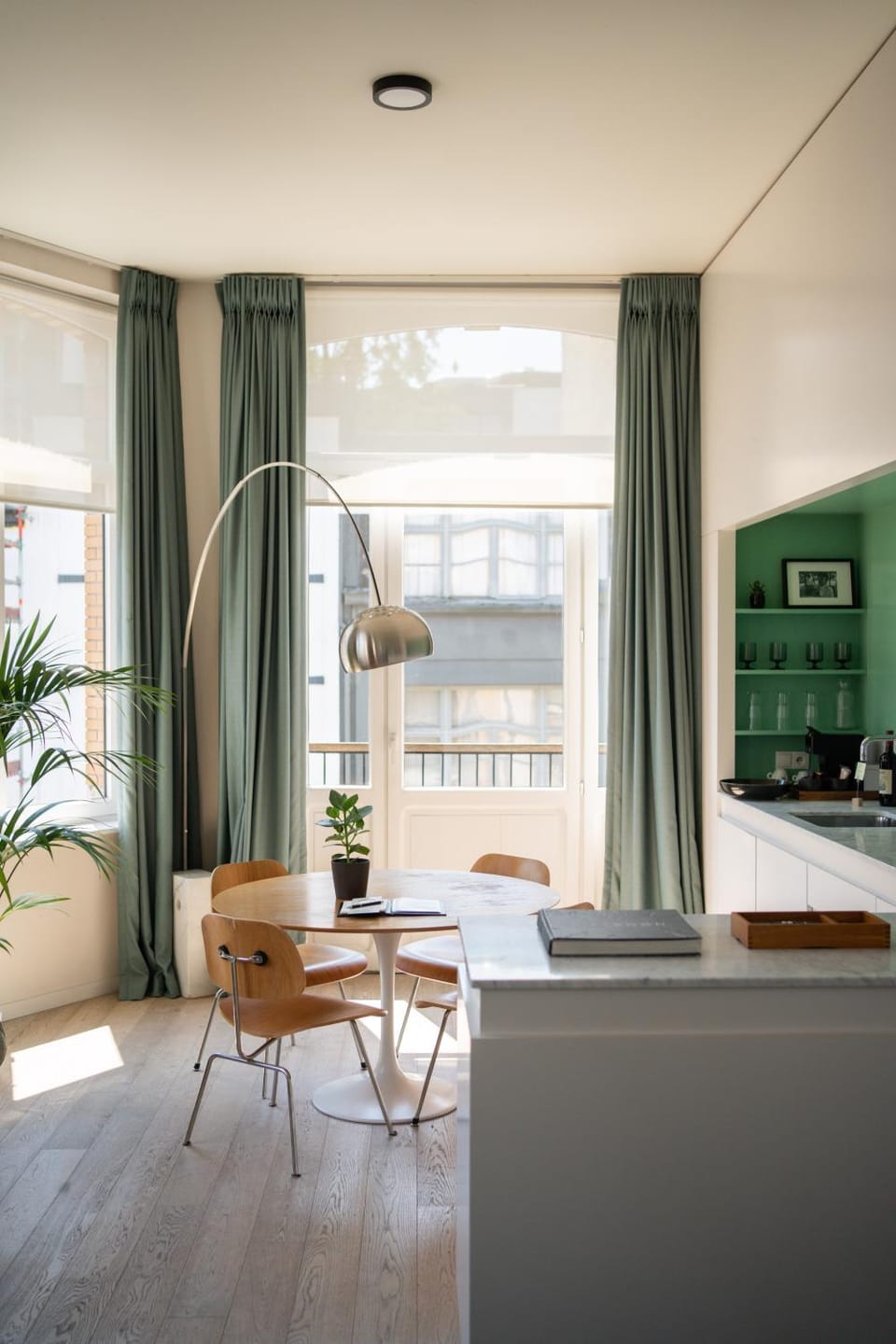 Kitchen or kitchenette, Living room, Dining area