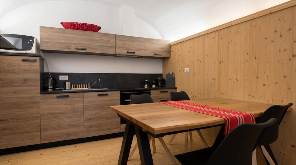 Kitchen or kitchenette, kitchen