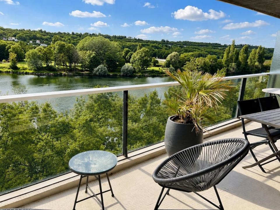 Le Nelly - 4p - Vue Seine Apartment in Saint-Germain-en-Laye
