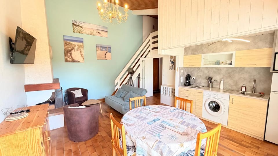 Living room, Dining area, kitchen