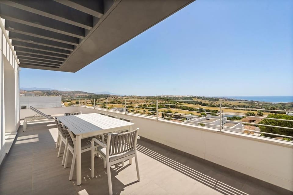 RDR559 - Seaview 2 Bed Apt in Habitat Valle Romano Apartment in Costa del Sol