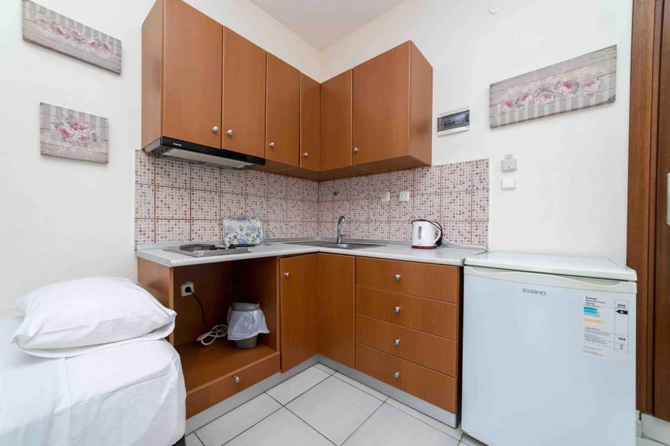 Kitchen or kitchenette, Living room