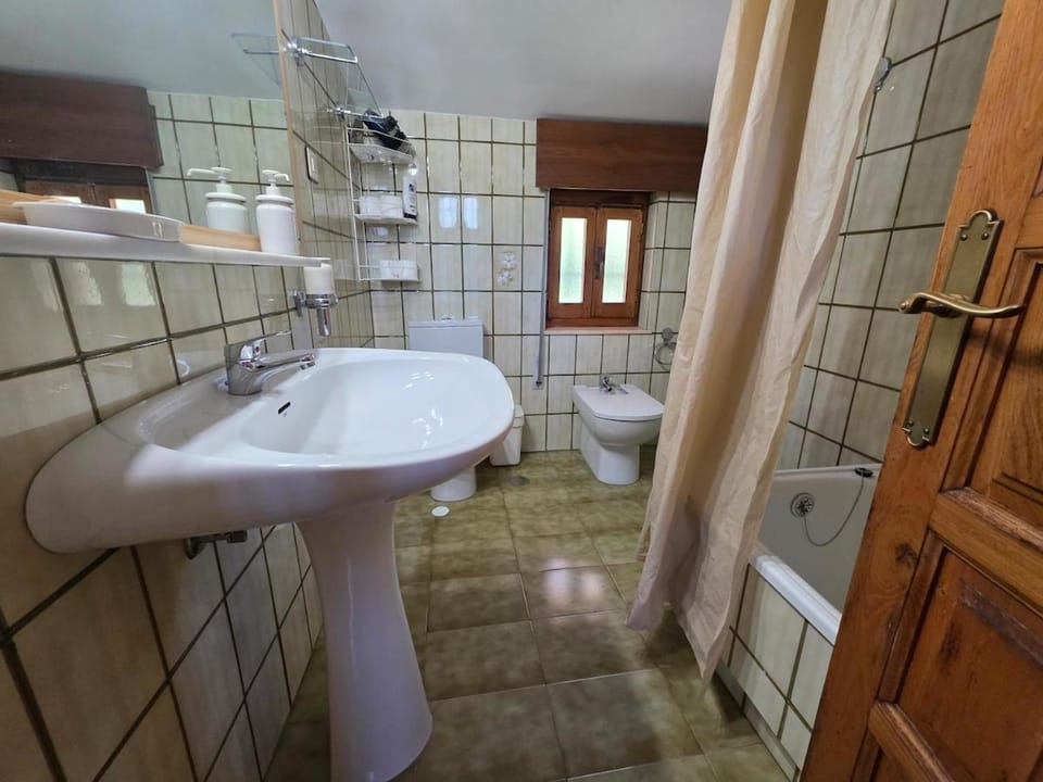R2R El Miruellu 15A11 House in Cantabria