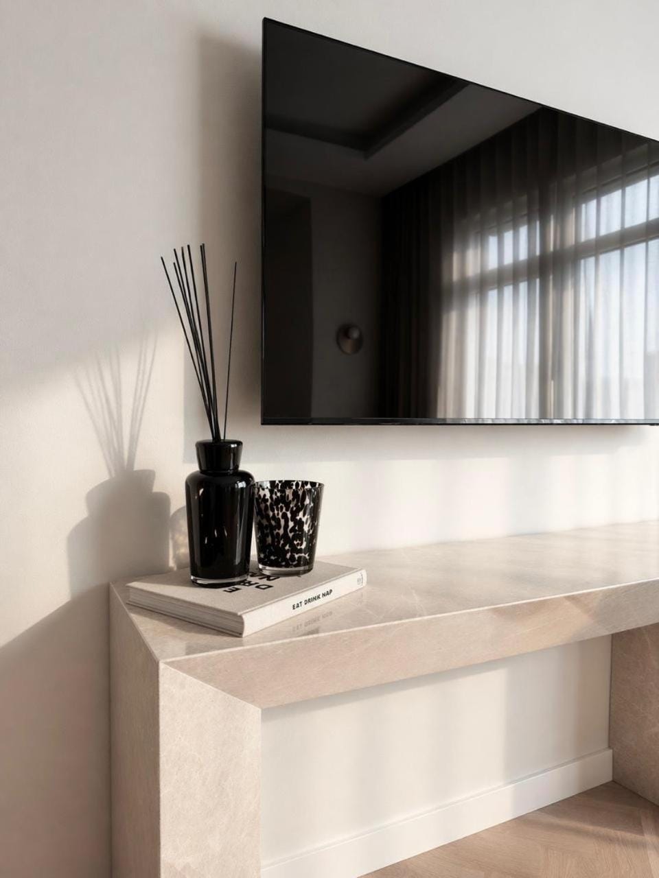 Daniels 4BR at The Palm Shoreline with Beach Access Apartment in Dubai
