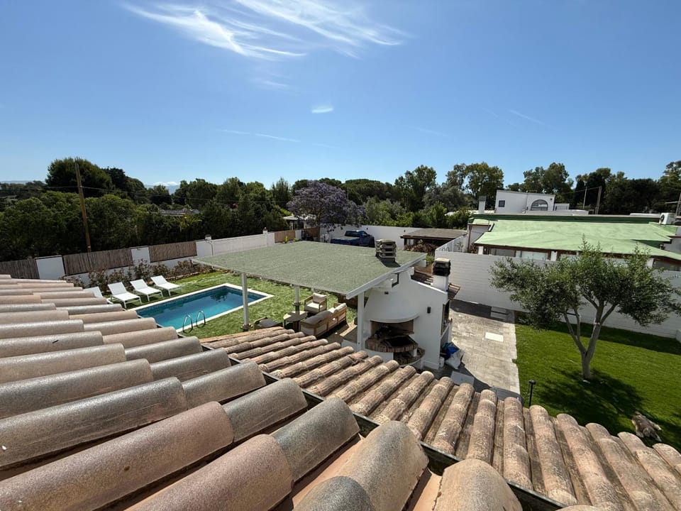 Balcony/Terrace, Swimming pool