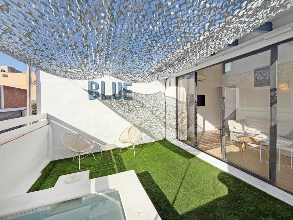 Balcony/Terrace, Swimming pool