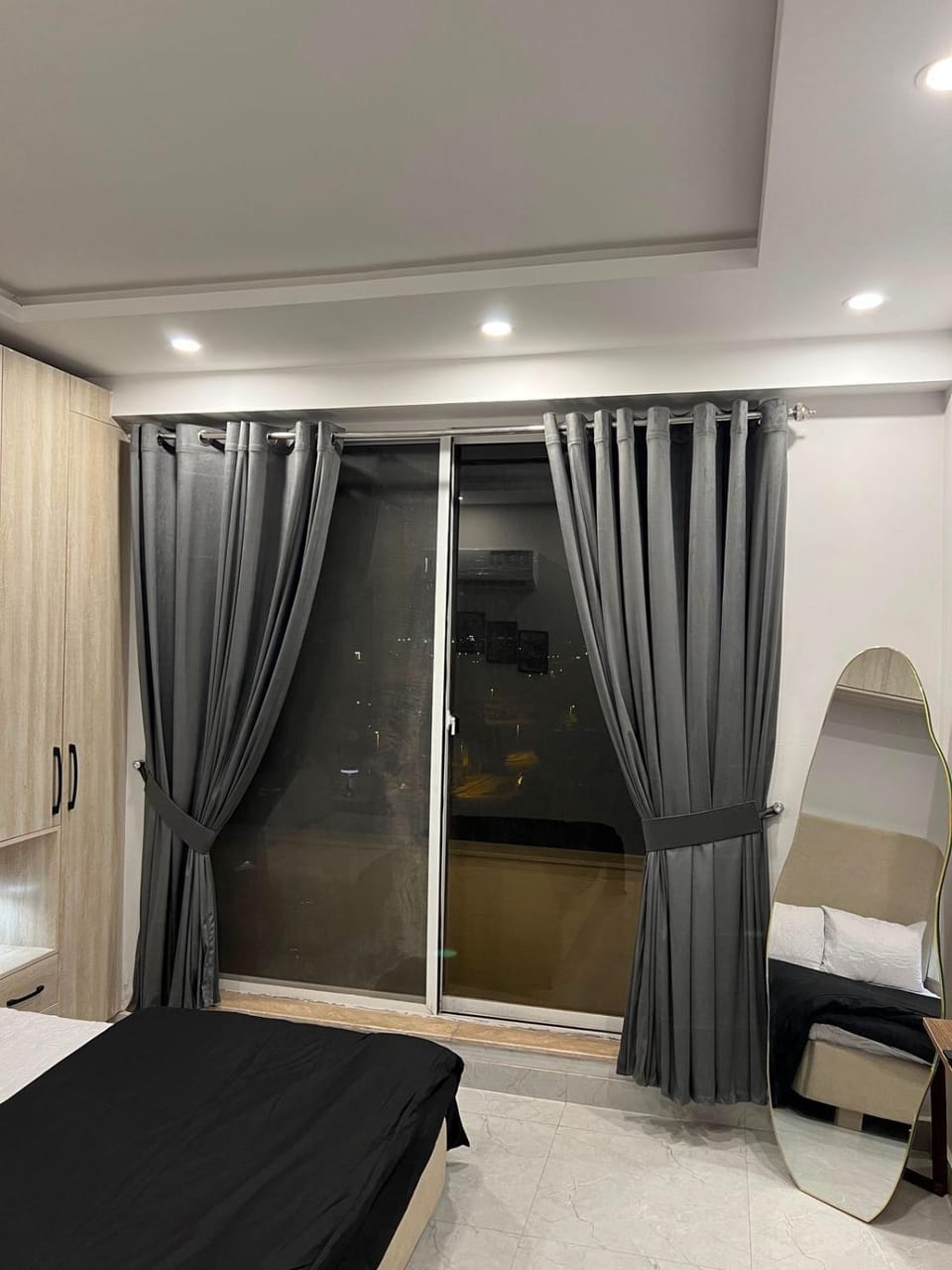 1BHk Apartment Self check-in Bahria Town Lahore Apartment in Lahore