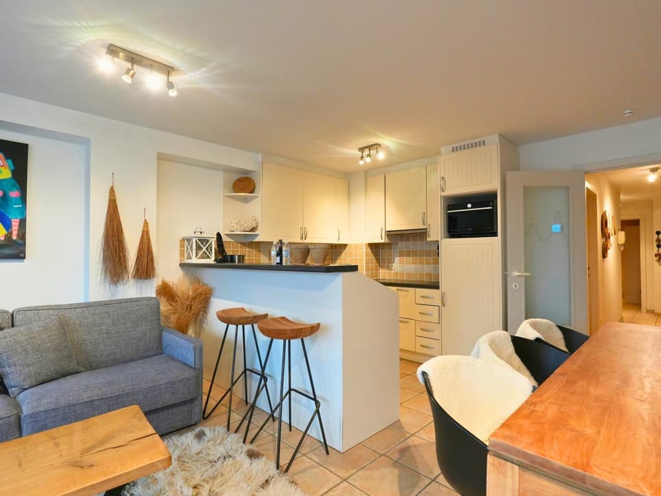 Kitchen or kitchenette, Living room, Dining area, oven, stove