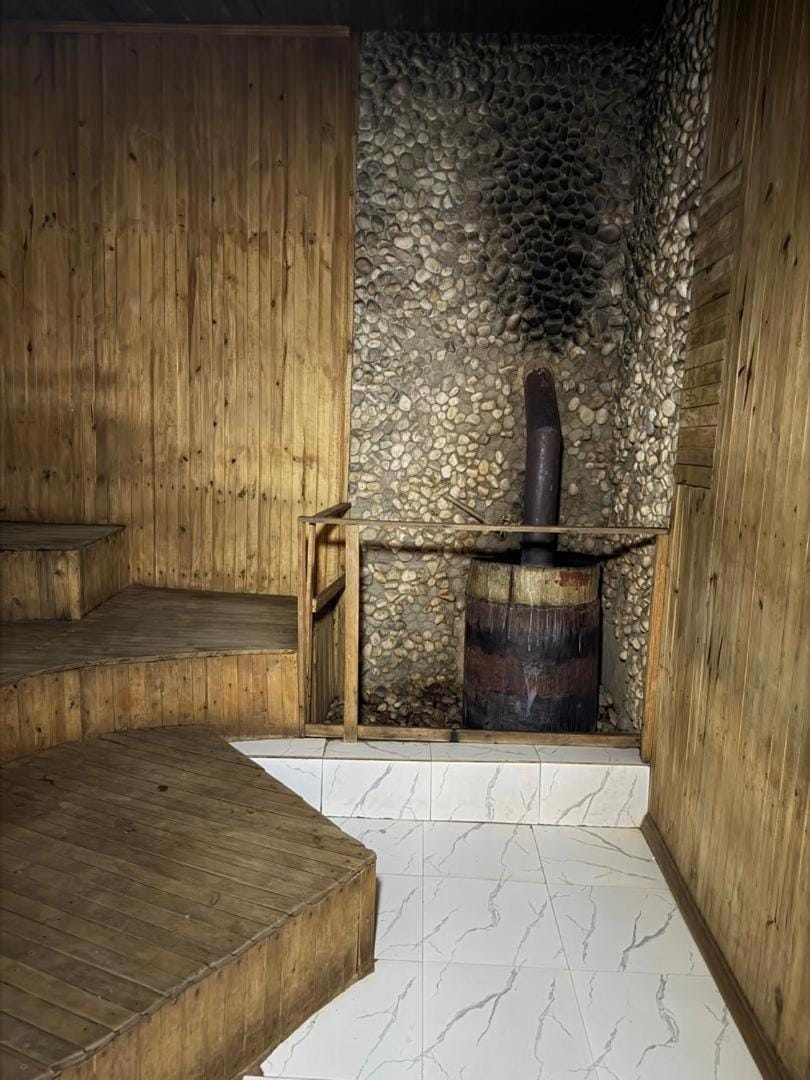 SKYLAB LONGUE RESTAURANT AND Spa Bed and Breakfast in Uganda