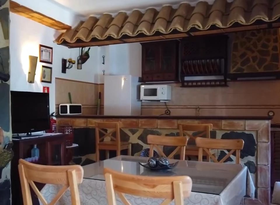 Communal lounge/ TV room, Kitchen or kitchenette