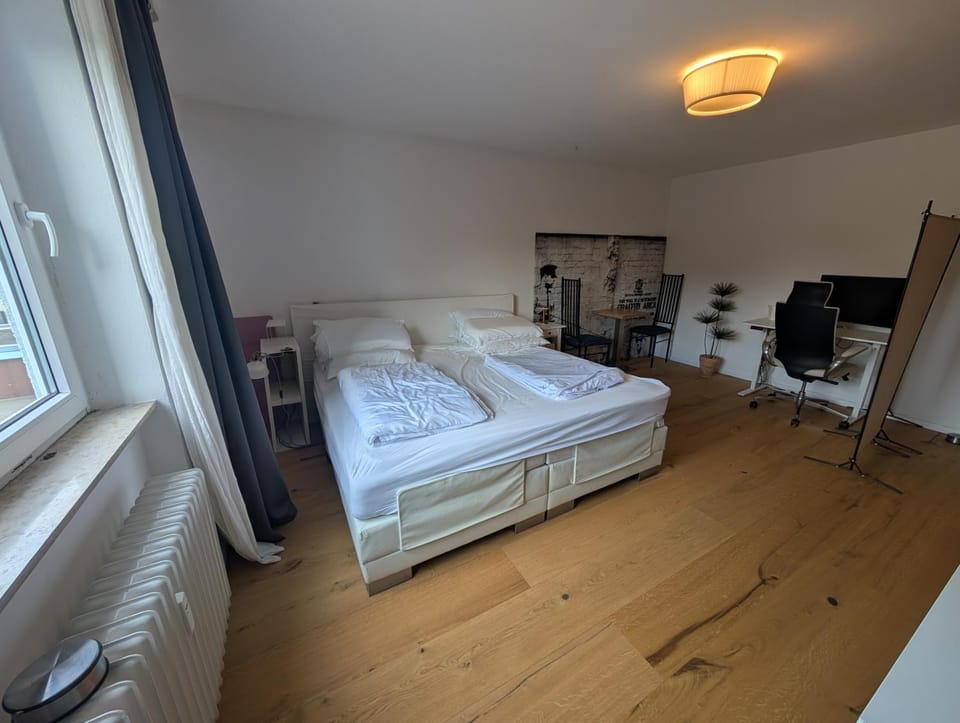 Bed, Bedroom