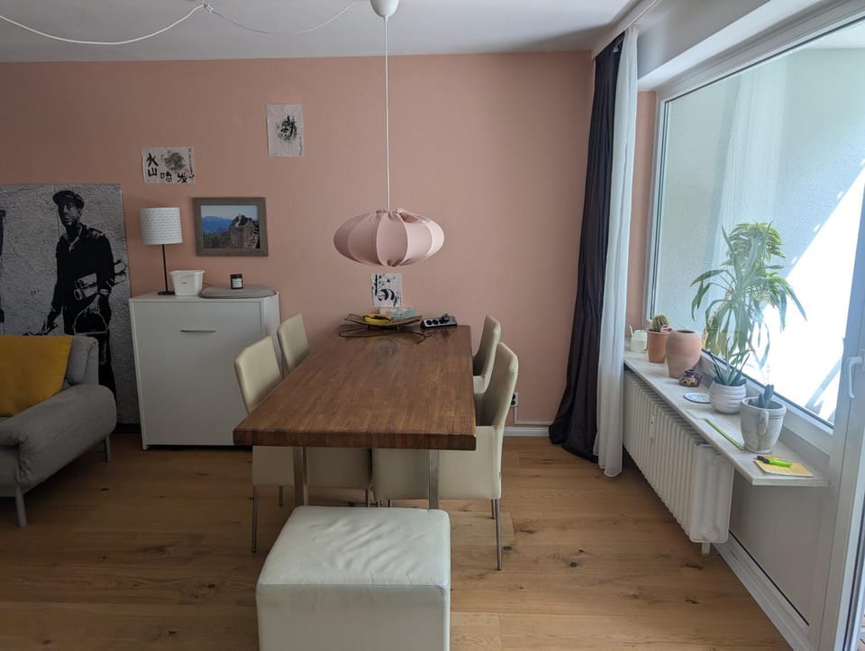 Living room, Dining area