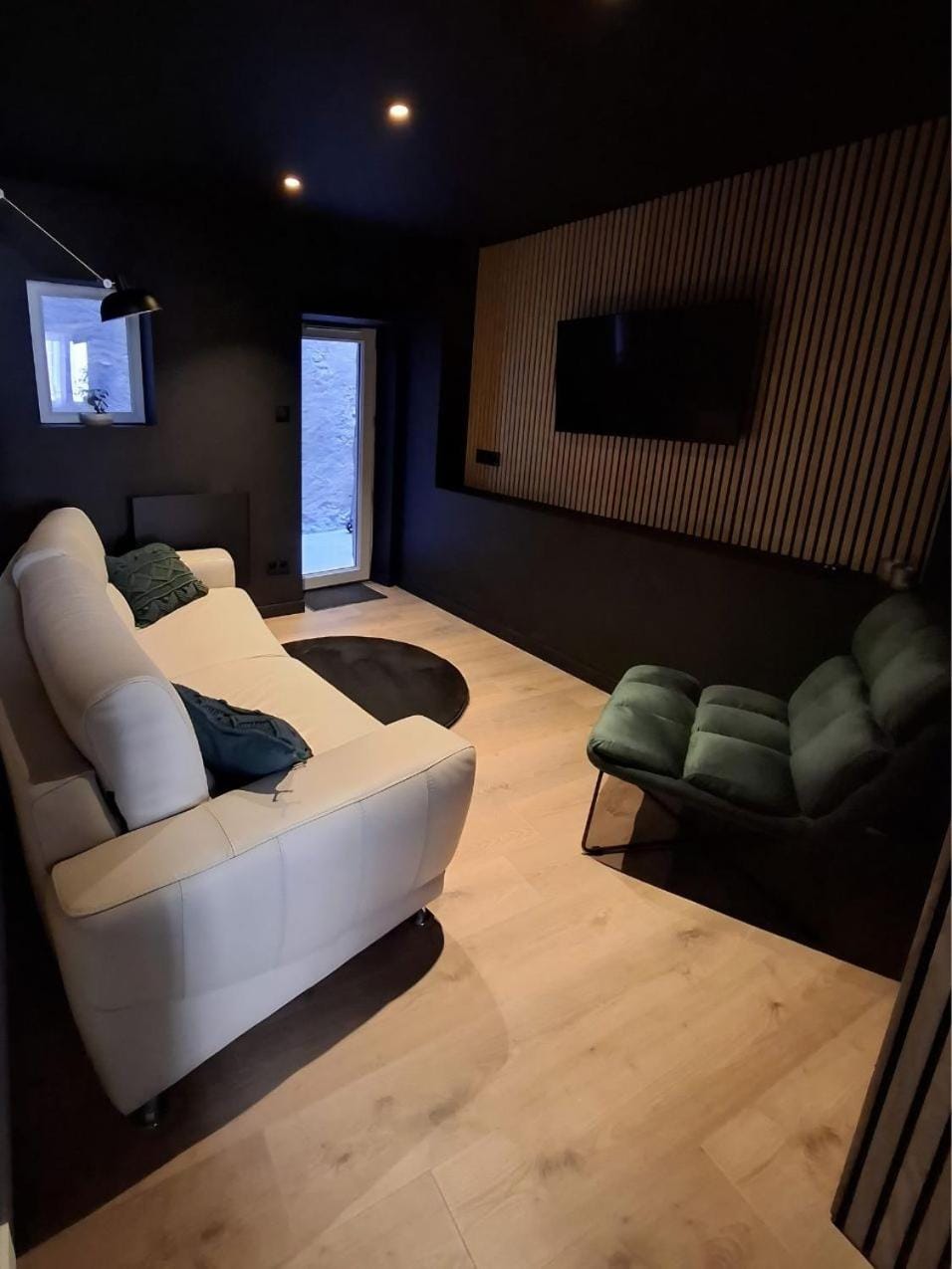 Communal lounge/ TV room, Living room