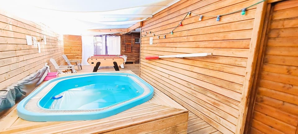 Hot Tub, Spa and wellness centre/facilities, Spa and wellness centre/facilities