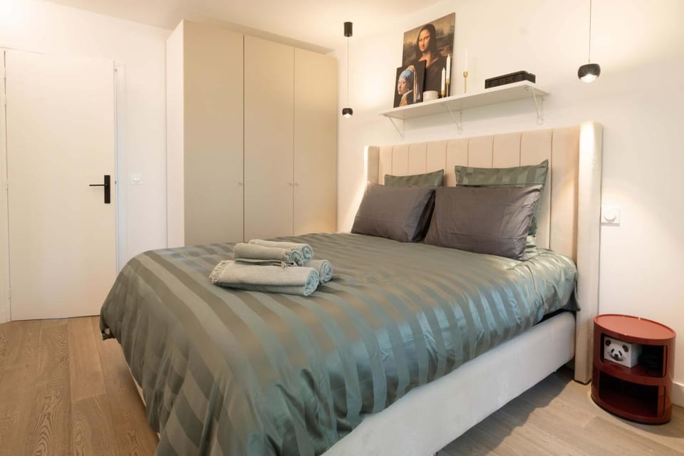 Luxury Flat 6 Guests Bastille Apartment in Paris