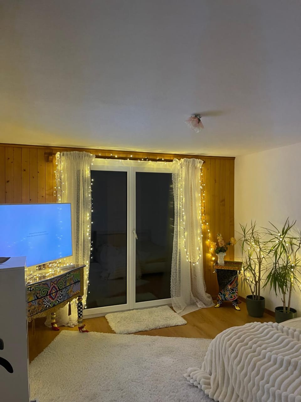 Chambre avec vue sur Montagne dans notre appartement Vacation rental in Ollon