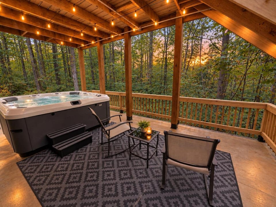 Honey Ridge Forest Retreat House in Ohio