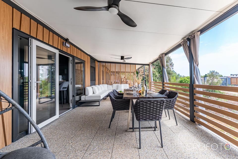 Mobile Home Altura Luxury Sea View Retreat Campground/ 
RV Resort in Zadar County