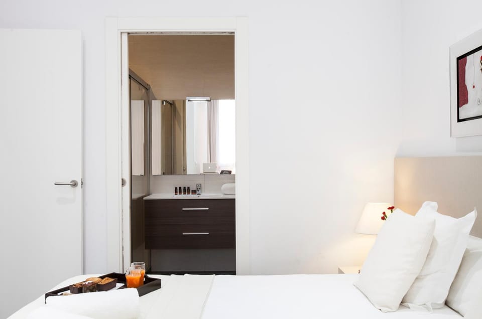 Bed, Bathroom, Bedroom
