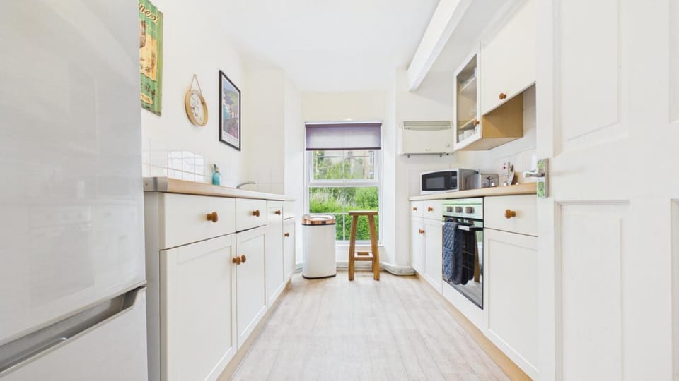St Catherine’s Apartment - 2 Bedroom - Penally Apartment in Wales