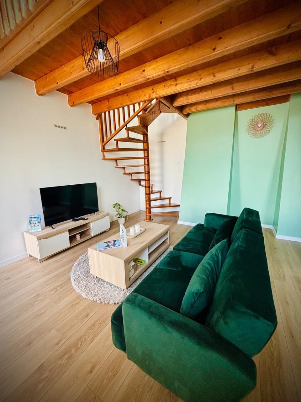 Communal lounge/ TV room