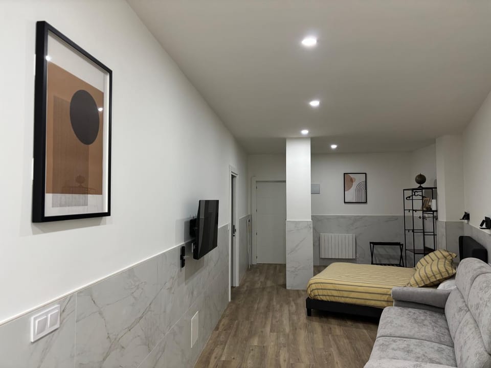 URDAIHOME SUITES & BIKEs Apartment in Basque Country