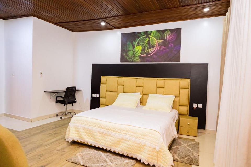 Bed, Seating area, Bedroom, City view