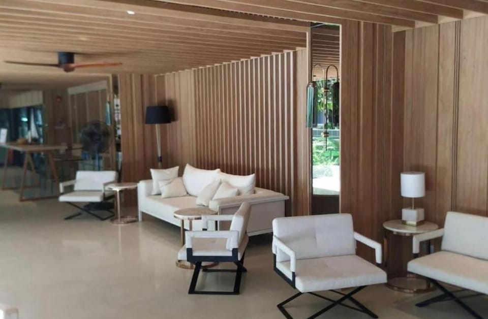Dusit D2 Hua Hin Studio Free WiFi, Swimming Pool, Mountain View, Near Beach and Town Center Apartment in Nong Kae