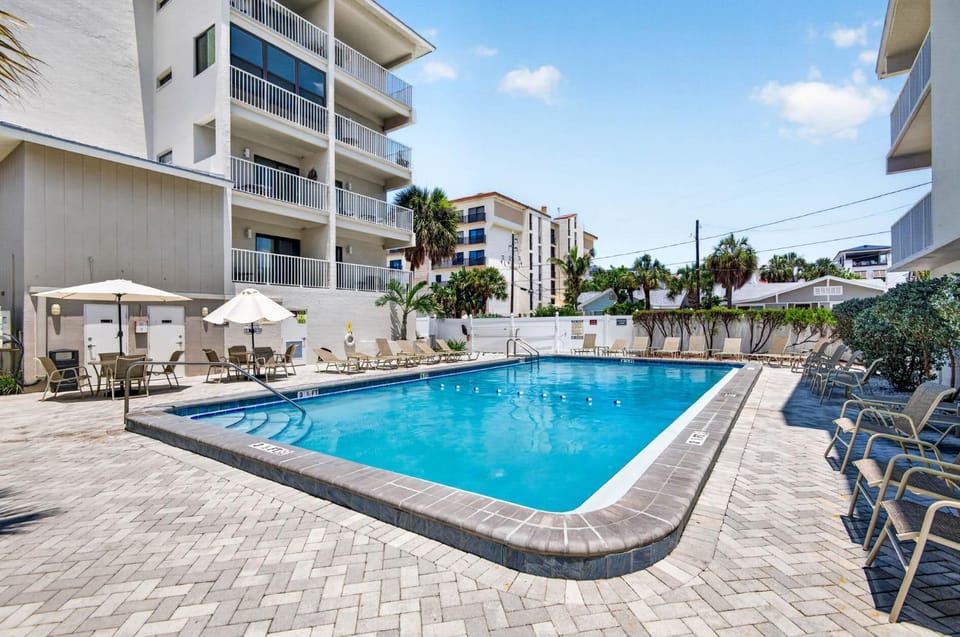 Beach Junkies Apartment in Clearwater Beach