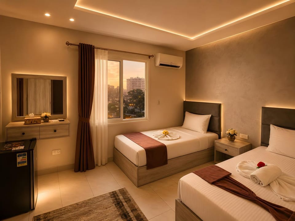 Bed, TV and multimedia, Kitchen or kitchenette, Photo of the whole room, Bedroom, towels, wardrobe, air conditioner